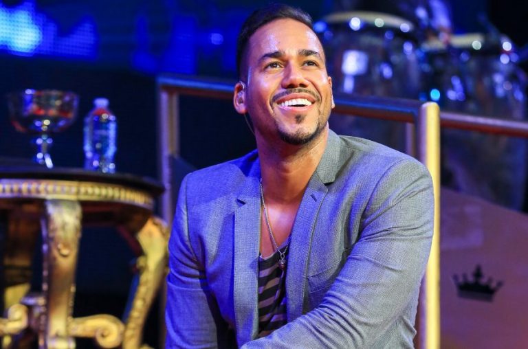 Romeo Santos estrena concierto cinematográfico Utopia Live from Metlife